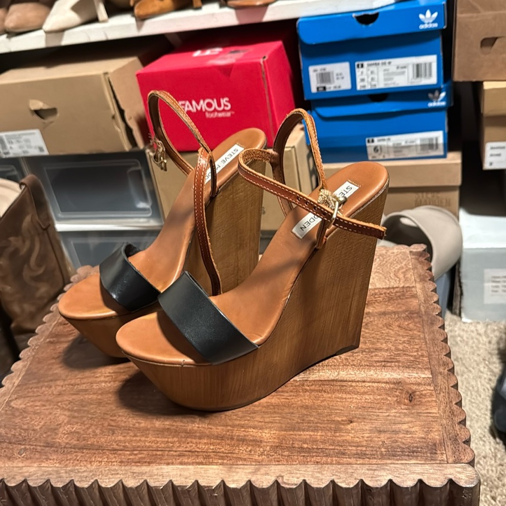 Steve Madden wedge